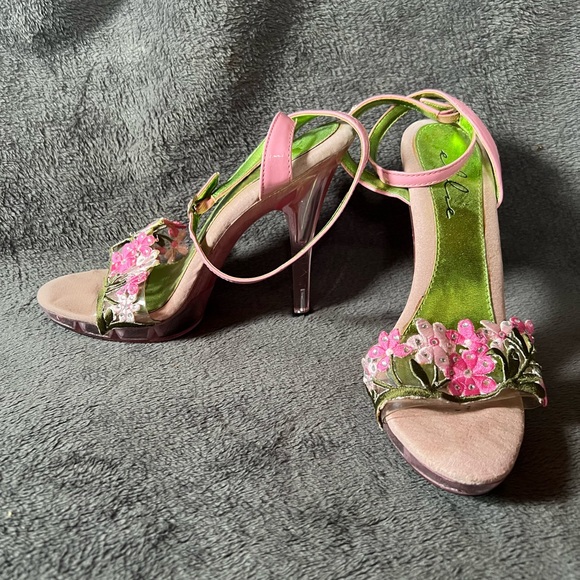Ellie Shoes - Ellie small platform heels pink flowers